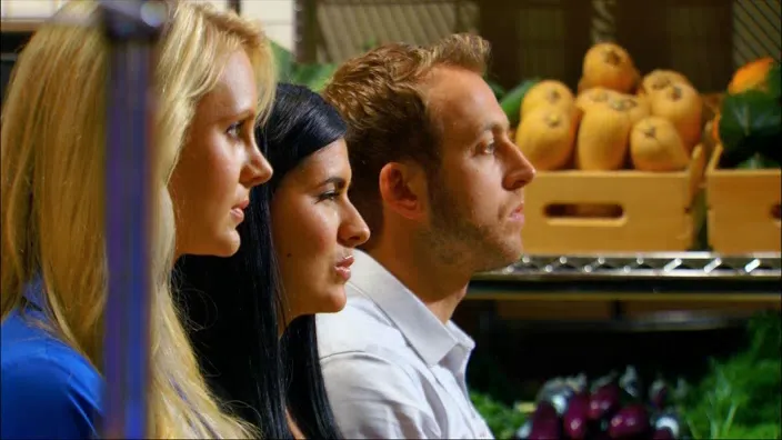 thumbnail - S4:E24 Top 3 Compete