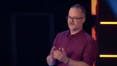 thumbnail - S4:E4 All is Fair in Love and Floor