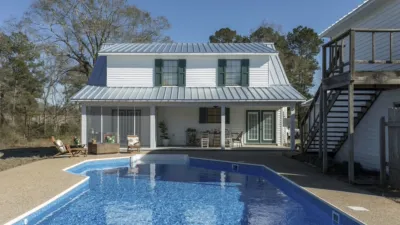 thumbnail - S2:E10 Room to Grow