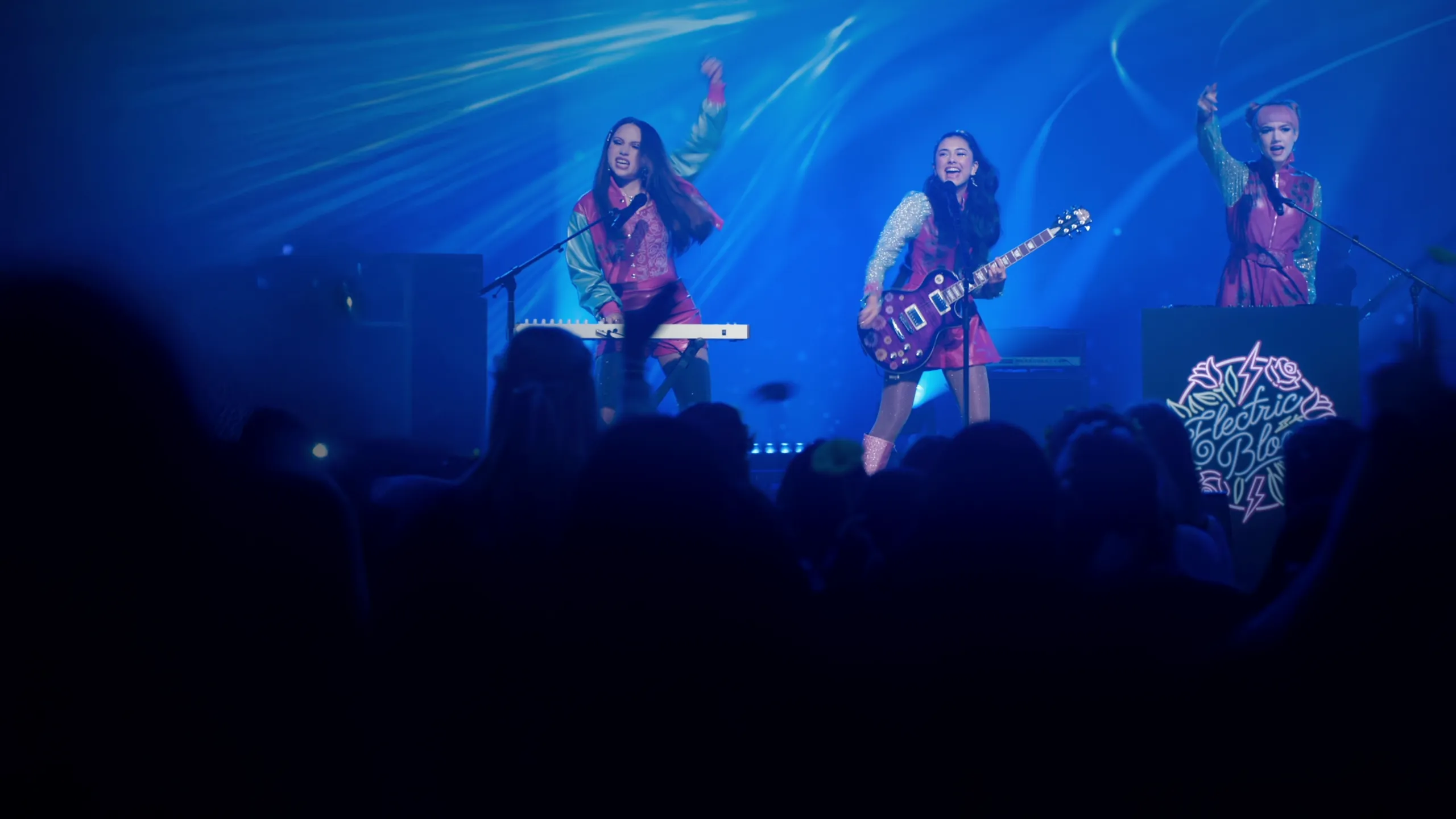 “No Limits" | Electric Bloom Music Video