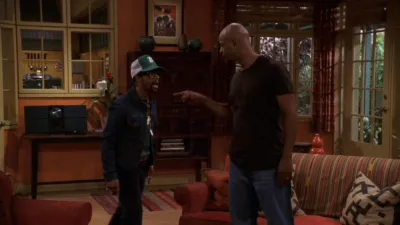 thumbnail - S5:E4 Class Reunion