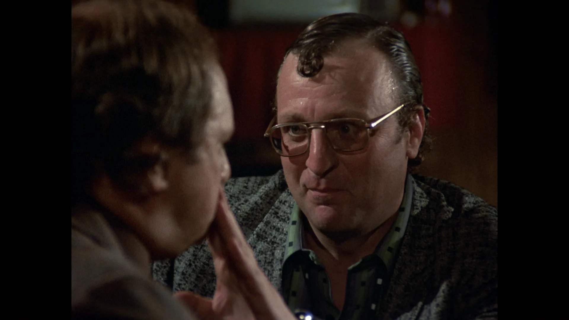 thumbnail - S7:E1 Suitcase