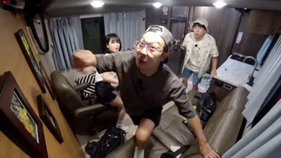 thumbnail - S1:E7 Welcome to Zombieland