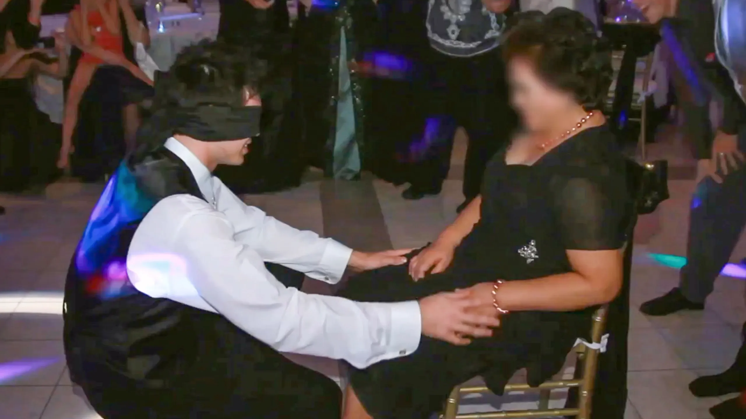 thumbnail - S2:E14 Brawl in the Family