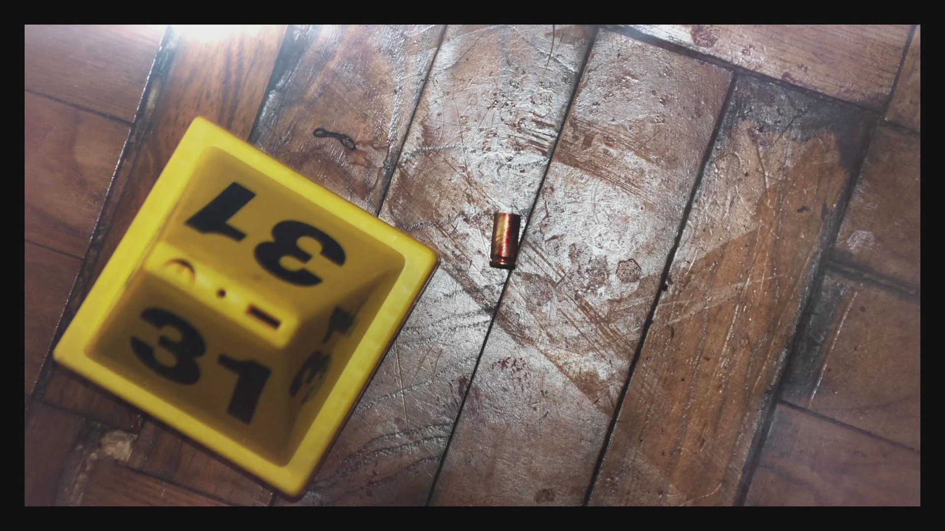 thumbnail - S10:E1 Thick as Thieves
