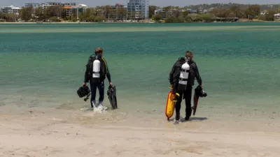 thumbnail - S1:E6 Careful, There's Humans Up There