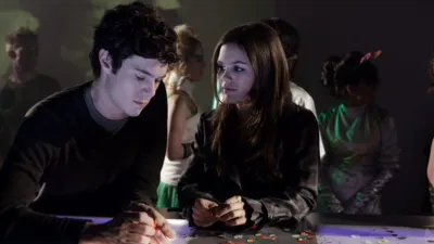 thumbnail - S4:E8 The Earth Girls Are Easy