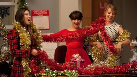 thumbnail - Glee