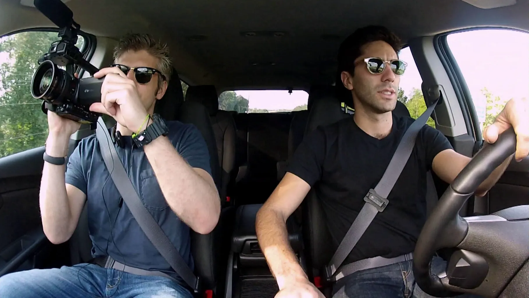 thumbnail - S1:E1 Sunny & Jamison