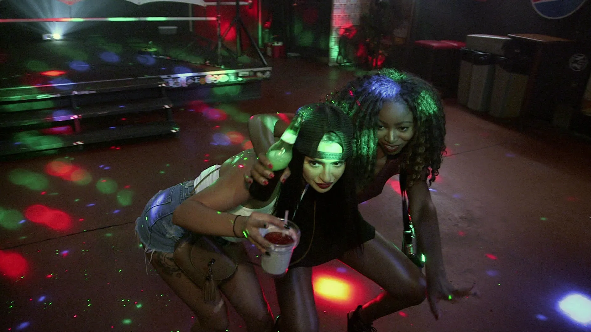 thumbnail - S2:E17 Hunch Punch