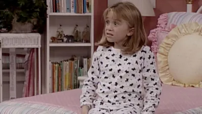 thumbnail - S8:E15 My Left and Right Foot