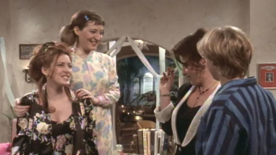thumbnail - S3:E23 Go Girlz