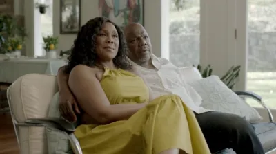 thumbnail - S4:E4 Strictly Business