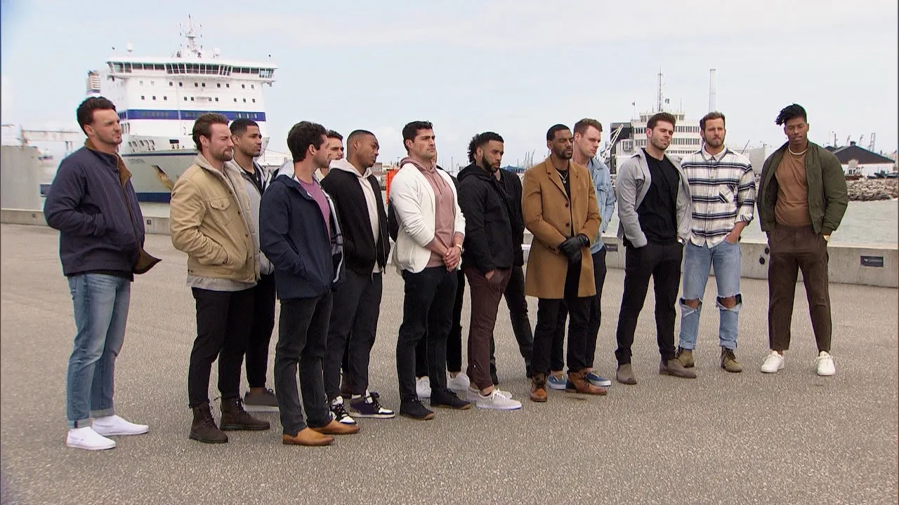 thumbnail - S19:E4 Week 4
