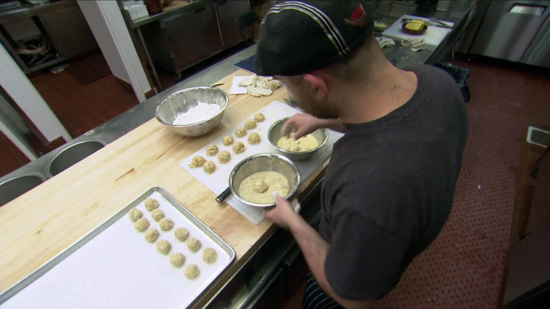 thumbnail - S3:E7 Cutting the Apron Strings