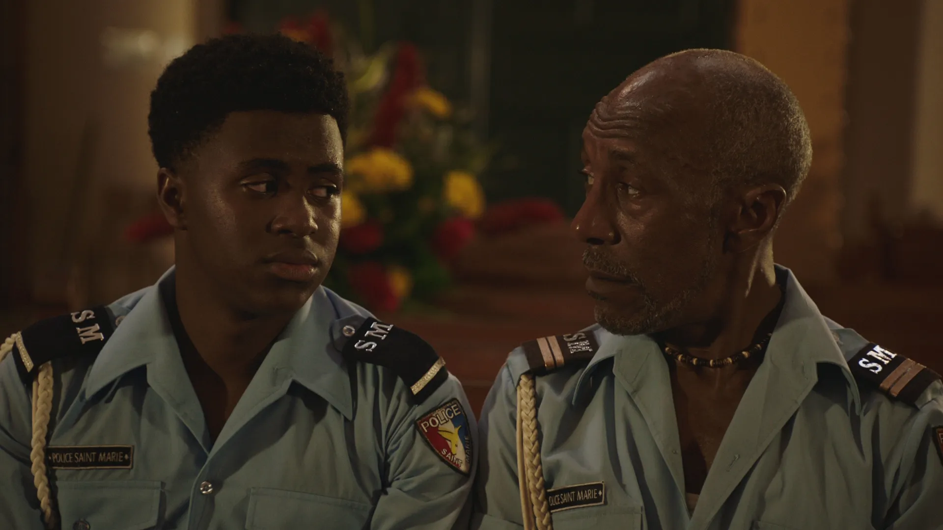 thumbnail - S11:F10 Death in Paradise, Weihnachtsspecial 2021 (Teil 2)