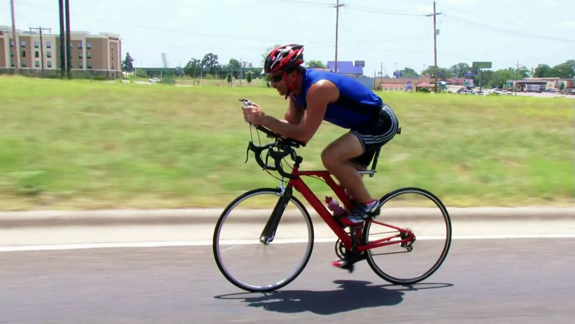 thumbnail - S2:E6 Extreme Cycling/Taxidermy