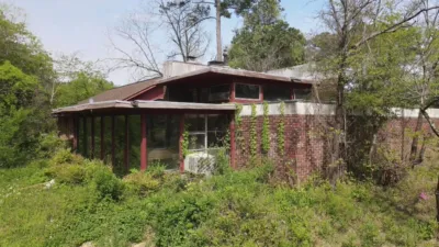 thumbnail - S1:E5 Mid-Century Money Maker