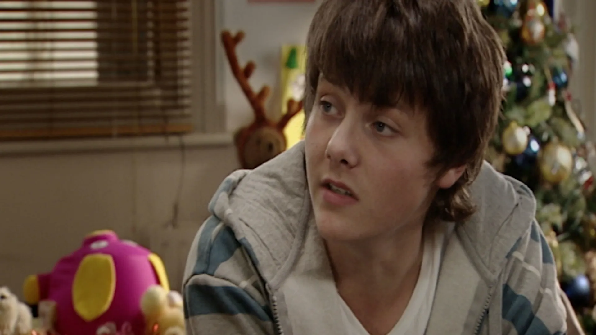 thumbnail - S6:E1 Outnumbered S3 Christmas Special