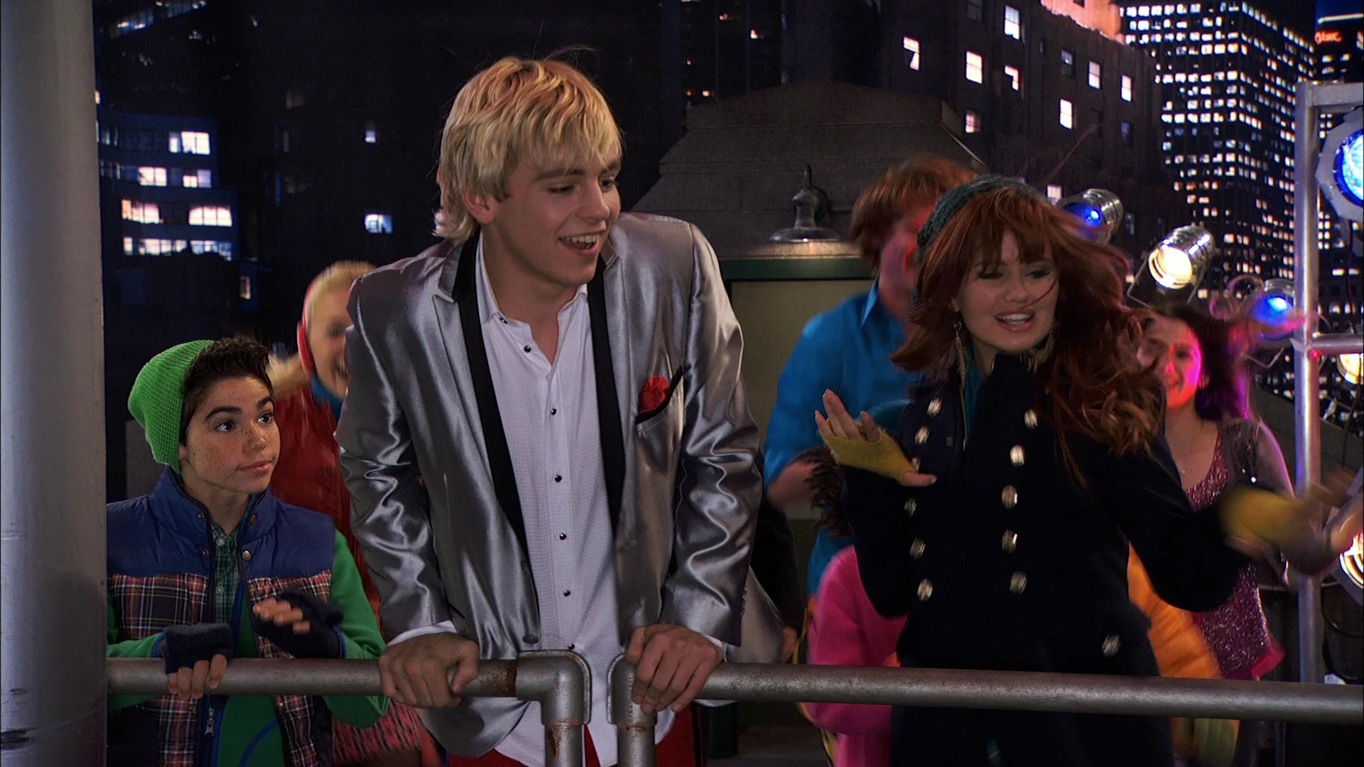 thumbnail - S2:E6 Austin & Jessie & Ally All Star New Year (Part 1 of 2)