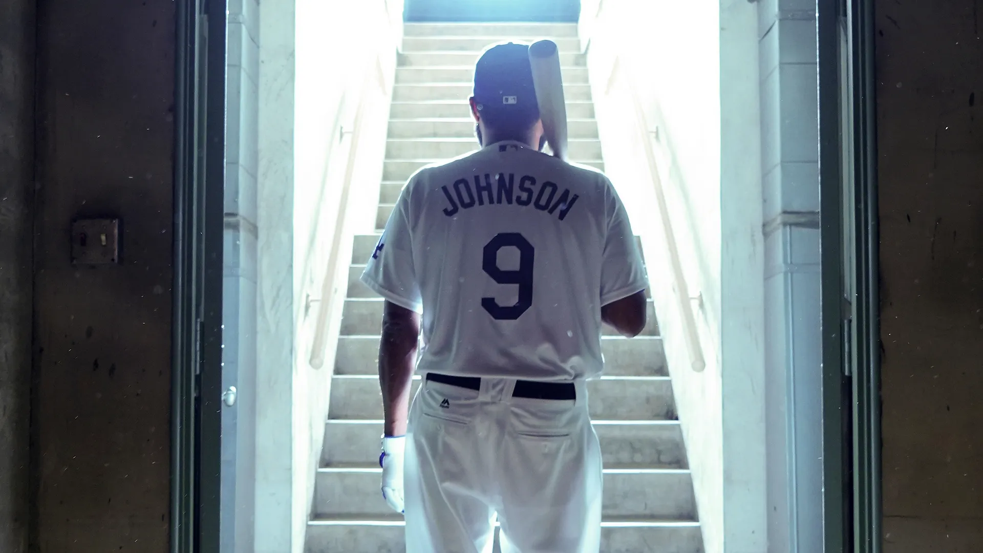 thumbnail - S8:E5 Ashy to Classy