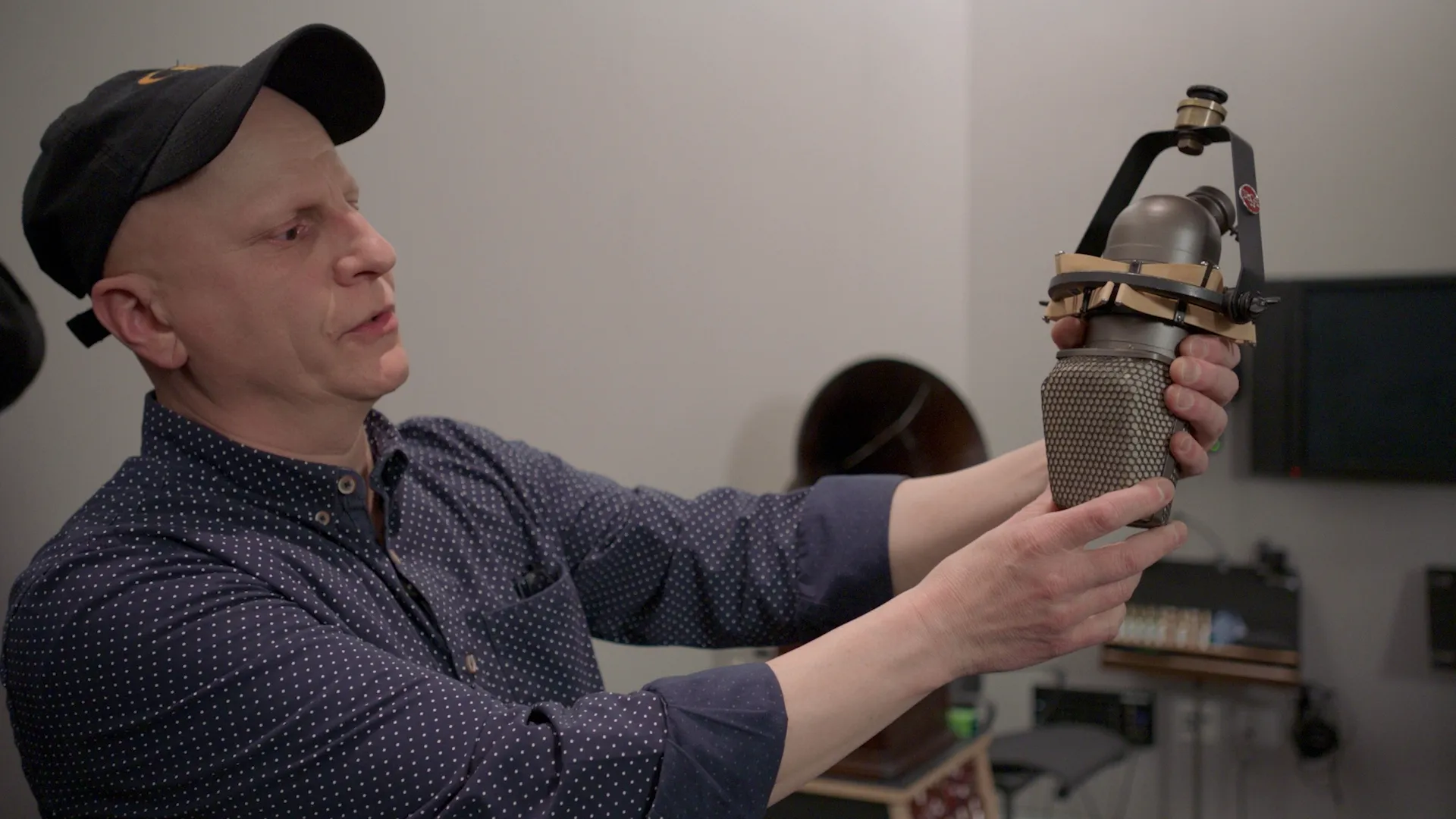 thumbnail - S1:E12 Vince Caro: Pixar Recording Engineer