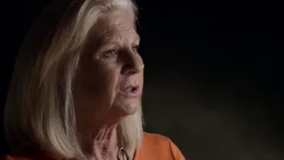 thumbnail - S1:E4 Stuck in the Middle