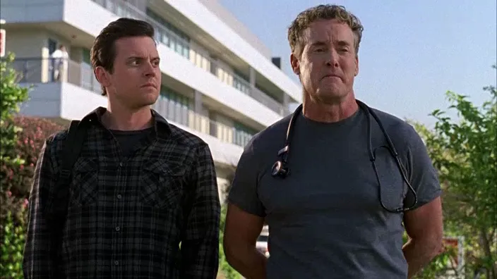 thumbnail - S9:E11 Our Dear Leaders