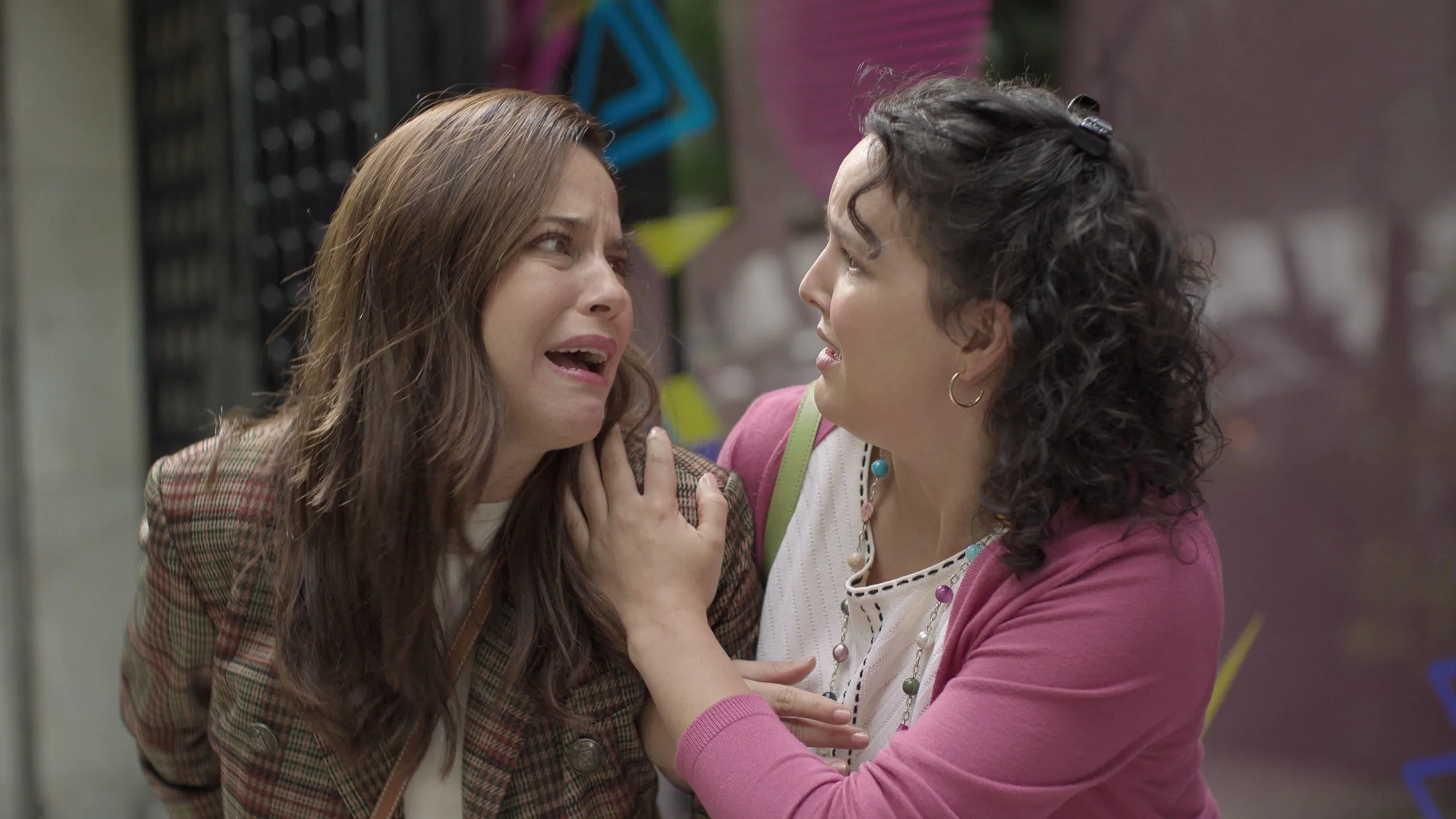 thumbnail - S1:E8 The Female Cross