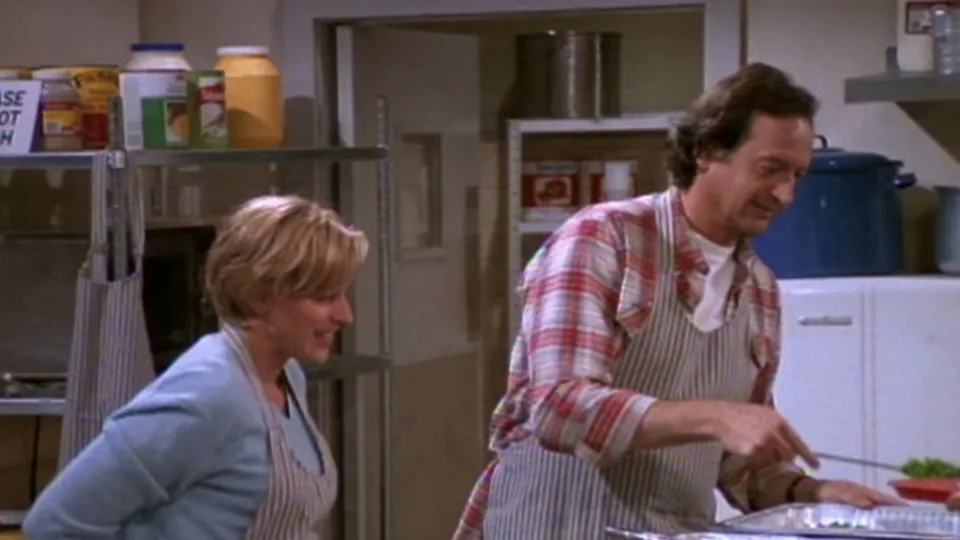 thumbnail - S4:E10 Kiss My Bum