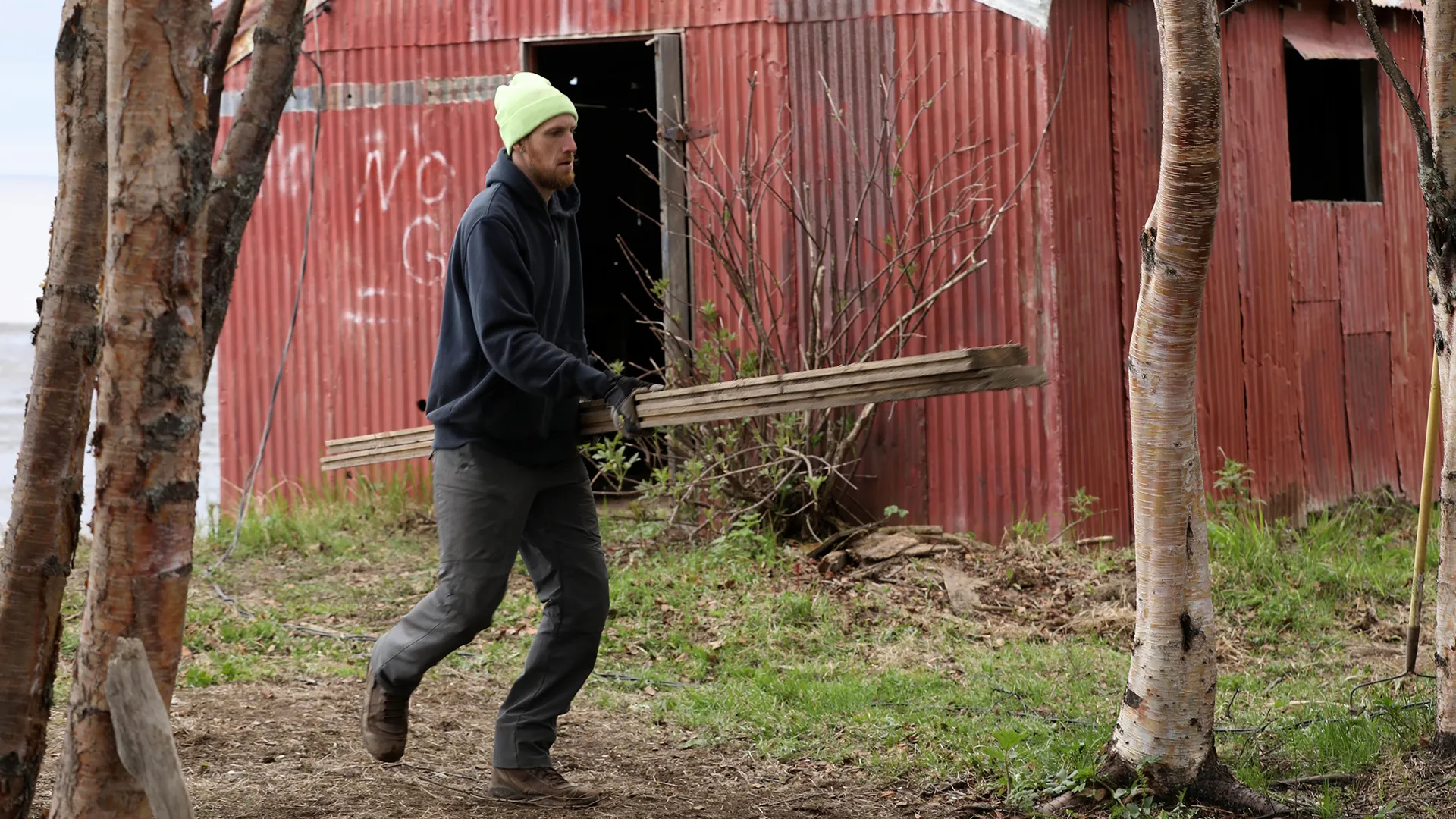 thumbnail - S7:E1 Spring Cleaning