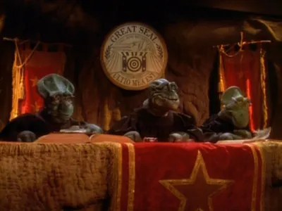 thumbnail - S4:E3 The Greatest Story Ever Sold