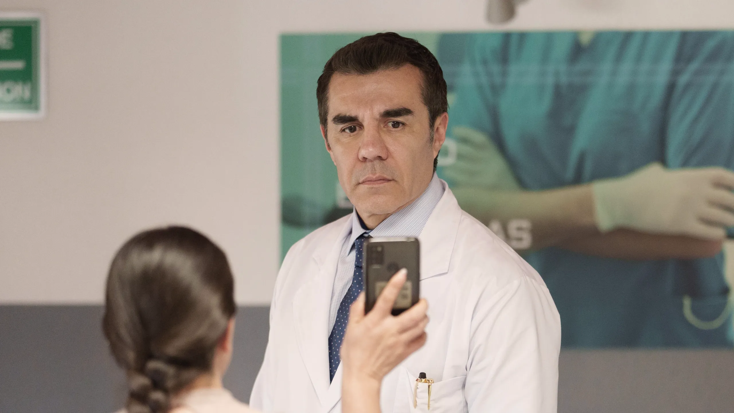 thumbnail - S1:E3 The Right OB-GYN?