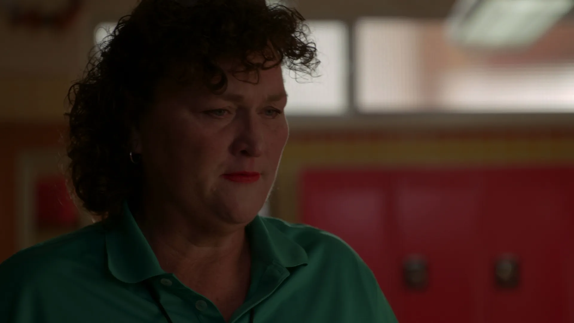 thumbnail - S5:E3 The Quarterback