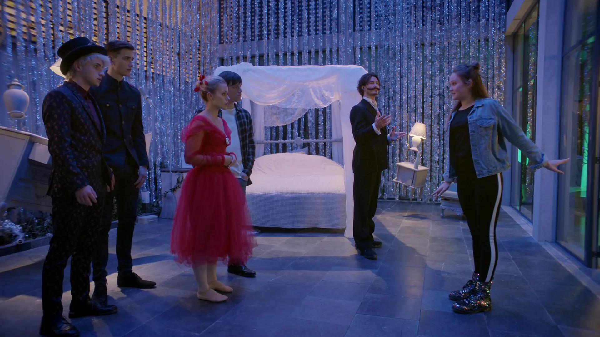 thumbnail - S3:E13 Four Heirs