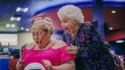 thumbnail - S3:E1 My Big Fat Gay Greek Holiday