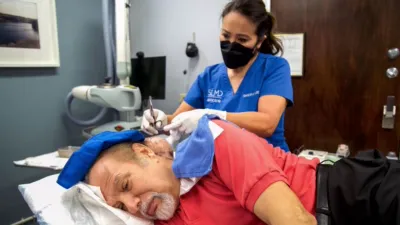 thumbnail - S9:E17 Crazy, Stupid, Lump