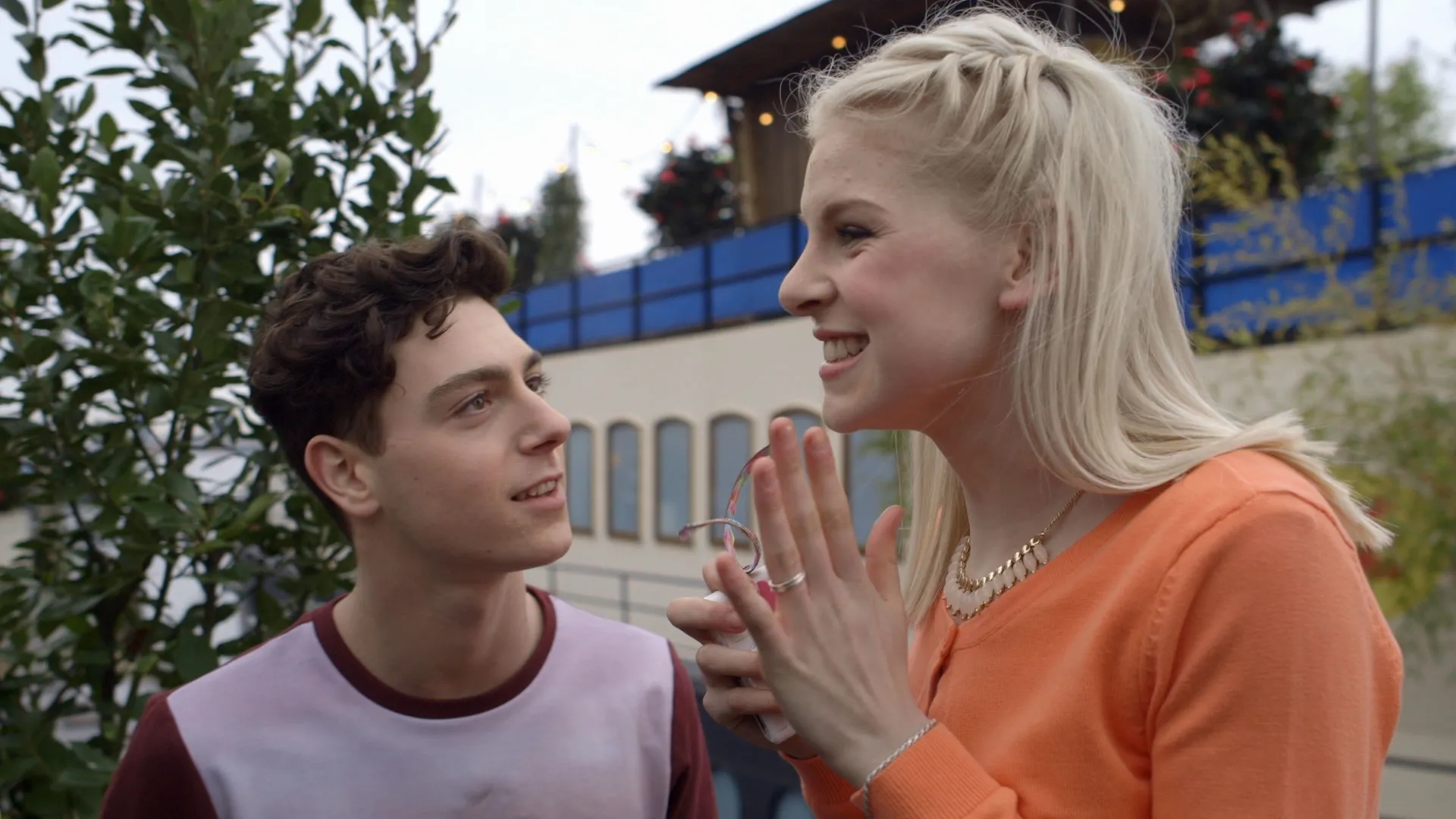 thumbnail - S1:E4 Who is Max?