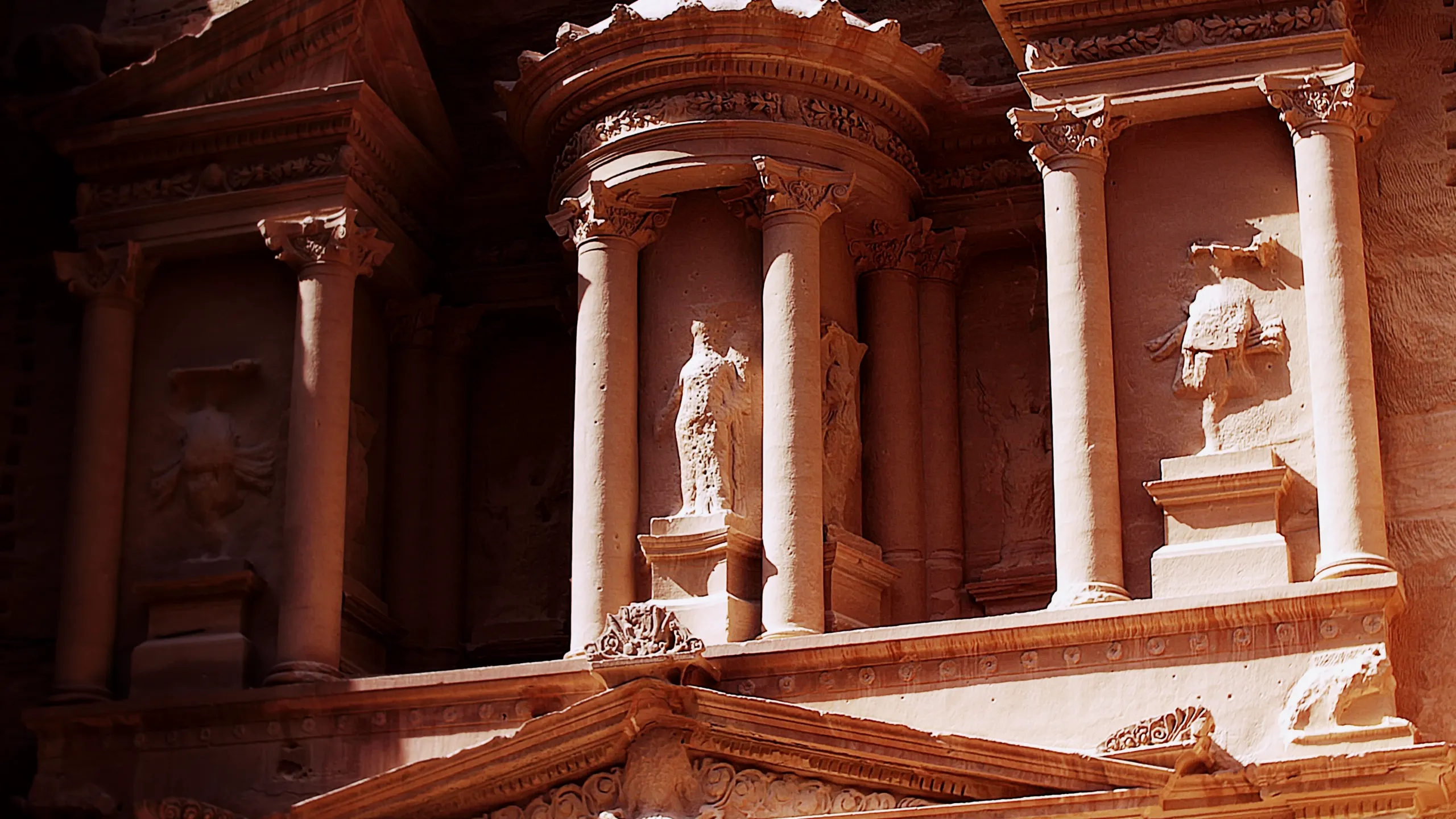 Petra: Secrets of the Ancient Builders