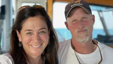 thumbnail - Paul Nicklen & Cristina Mittermeier: Win or Die