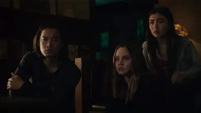 thumbnail - S2:E15 ...Quiet As a Tomb