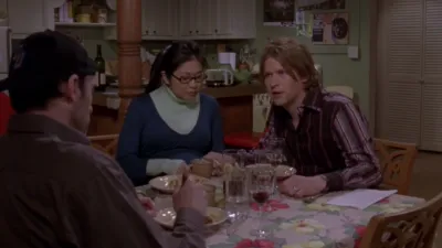 thumbnail - S7:E17 Gilmore Girls Only