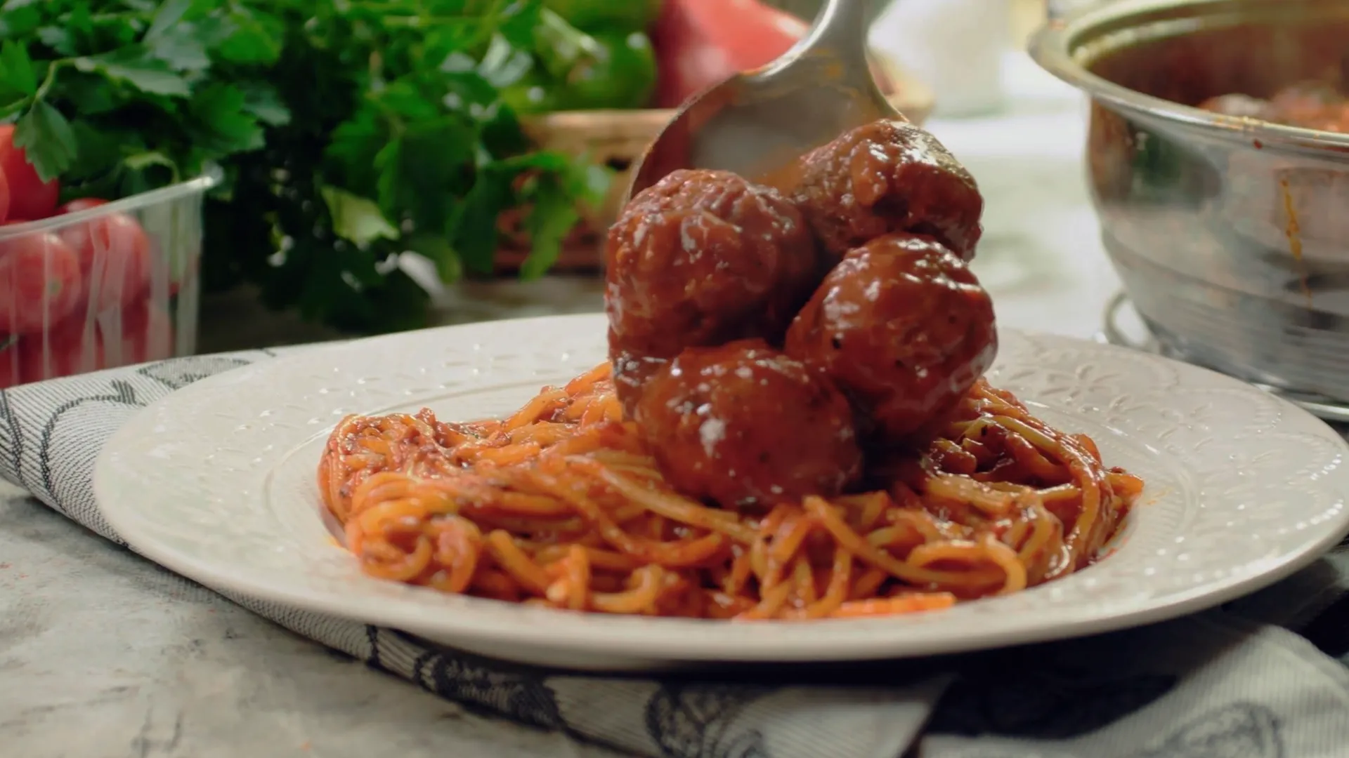 thumbnail - S5:E1 All American Marinara