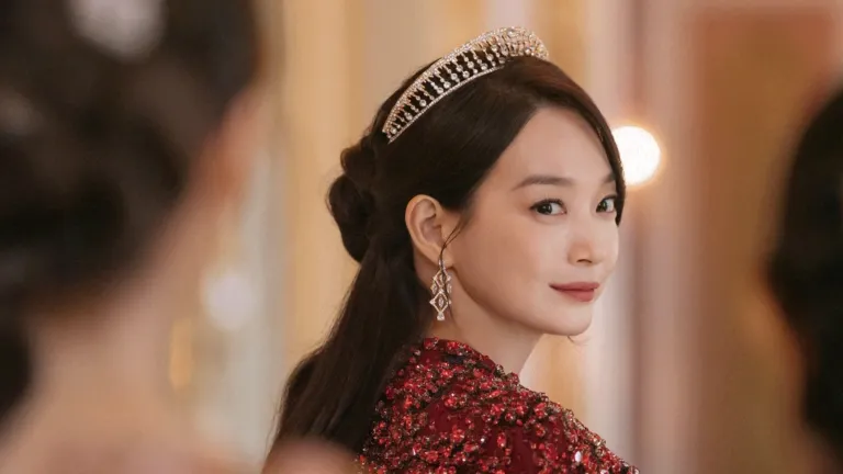 Navier, interpretada por Shin Mina en La emperatriz divorciada