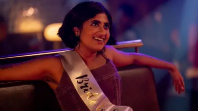 thumbnail - S1:E8 The Mail