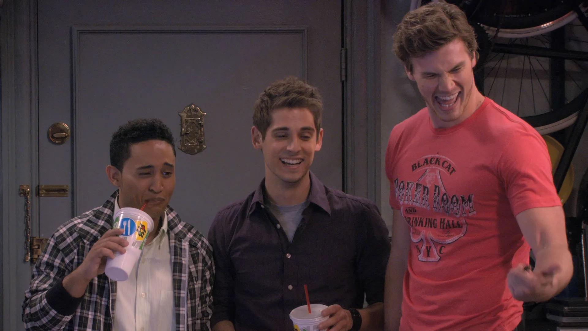 thumbnail - S1:E7 May the Best Friend Win