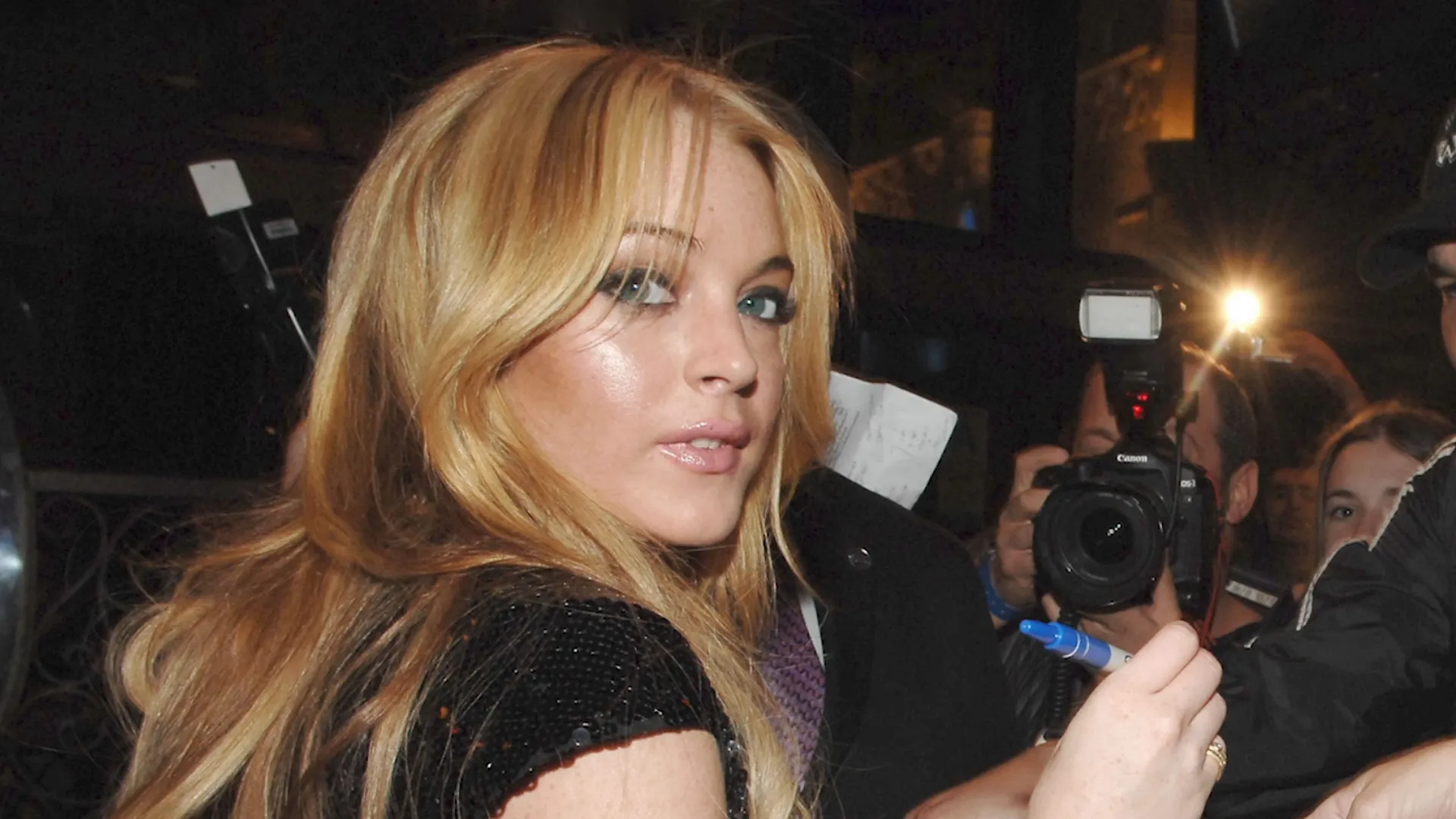 thumbnail - S1:E3 Lindsay Lohan: Star, Interrupted