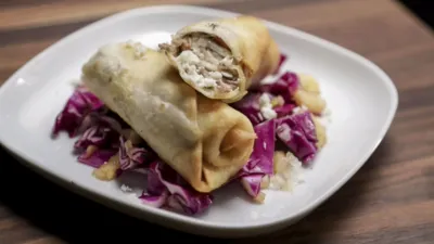 thumbnail - S5:E11 Let's Taco 'Bout It