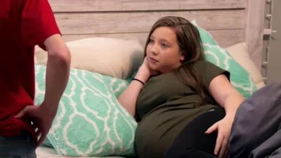 thumbnail - S3:E4 Can You Get Undilated?