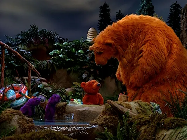 thumbnail - S2:E7 All Weather Bear